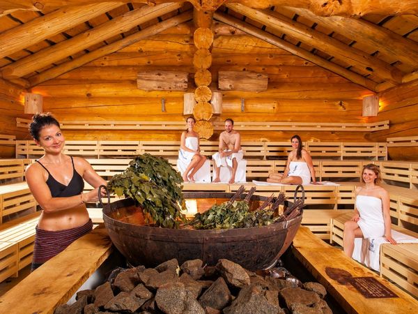 2 Tage Wellness: Therme Erding, Saunawelt & Dinner, Bayern inkl. Halbpension