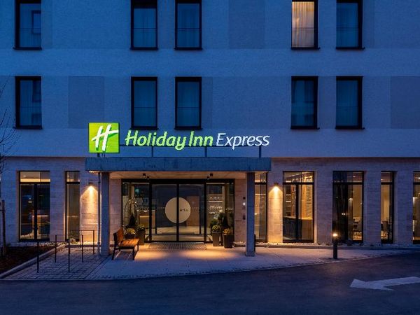 3 Tage mit Frühstück im Holiday Inn Express Munich in München, Bayern inkl. Frühstück Unkategorisiert online kaufen