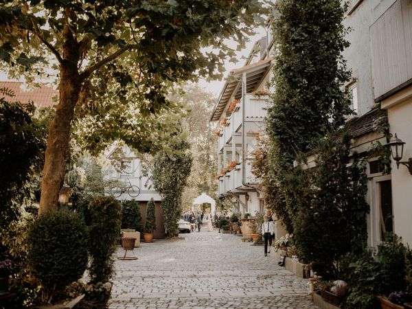 3 Tage Romantik-Frankenspecial: 3 Nächte bleiben, 2 bezahlen in Adelsdorf, Bayern inkl. Halbpension Unkategorisiert online kaufen 3 Tage Romantik-Frankenspecial: 3 Nächte bleiben, 2 bezahlen in Adelsdorf, Bayern inkl. Halbpension Unkategorisiert online kaufen