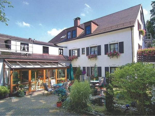 4 Tage im Münchner Stadtteil Obermenzing in München, Bayern inkl. Frühstück Unkategorisiert online kaufen