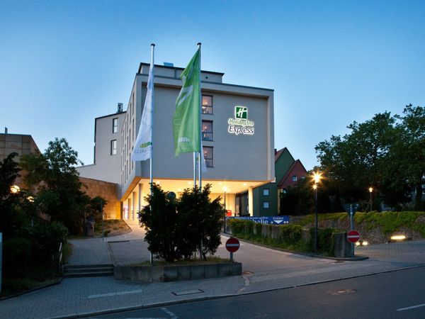 4 Tage Kurzurlaub mit Frühstück im Holiday Inn Express Furth in Fürth, Bayern inkl. Frühstück Unkategorisiert online kaufen