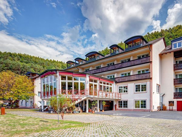 5 Tage Urlaub in Bayern direkt am See in Heimbuchenthal (Spessart) inkl. Halbpension Unkategorisiert online kaufen
