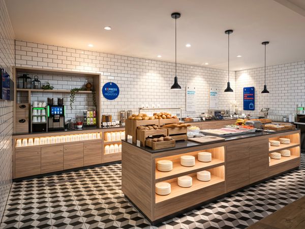 7 Tage Urlaub mit Frühstück im Holiday Inn Express Rosenheim, an IHG Hotel, Bayern inkl. Frühstück Unkategorisiert online kaufen