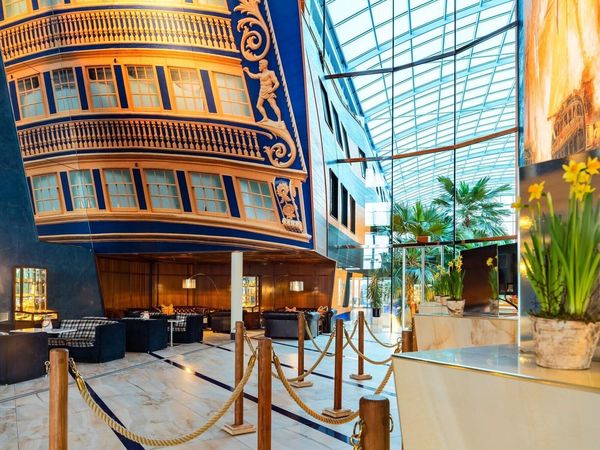 Erding Ahoi: 4 Tage die größte Therme der Welt pur!, Bayern inkl. Frühstück Unkategorisiert online kaufen